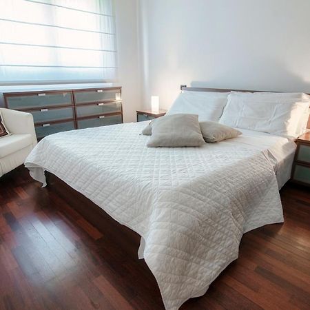 Joivy Splendid Flat W Terrace Near Lake Комо Экстерьер фото